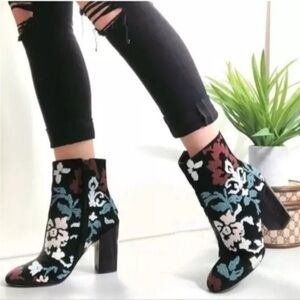 Rebecca Minkoff Bojana Women 7.5M Black Suede Embroidered Ankle Boots Block Heel